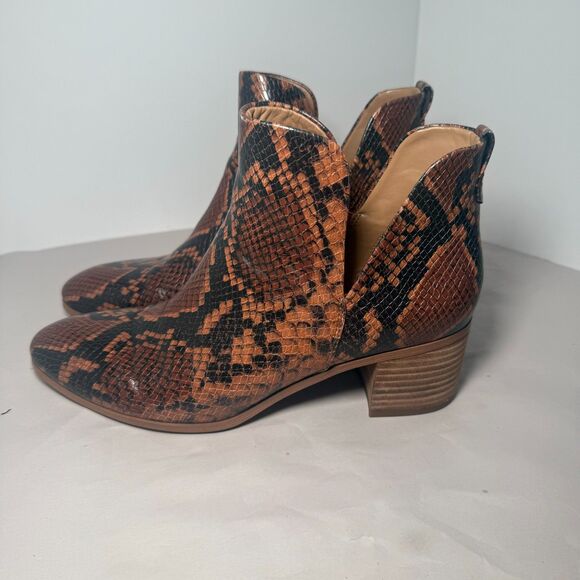 Franco Sarto Women‎ Roar Snake Embossed Notched Bootie Cognac Brown Size 9 - Picture 1 of 8